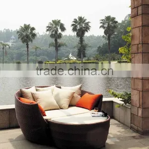 Rattan Patio Furniture Outdoor Wicker Chaise Sun Lounge Bed thumbnail-1