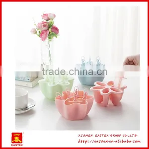 High Quality Eco-friendly 6 Cells Dancer Ice Cube Tray With Dancers Cover thumbnail-3