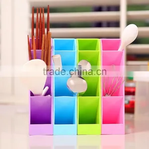 Neat & Beautiful Four Divides Container thumbnail-3