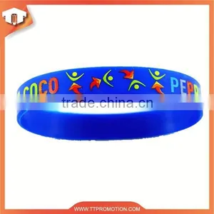 China Manufacturer Hand Bracelet Silicone Wristband Rubber Bracelet thumbnail-1