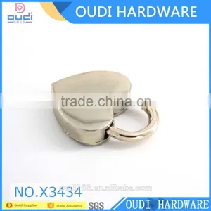 Hot Sale Bag Hardware Accessories Decoration Metal Heart-Shape Lock thumbnail-2