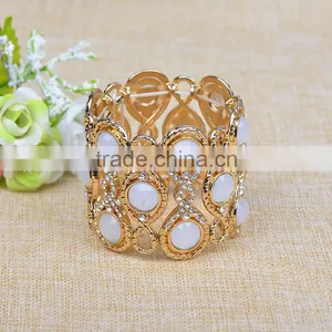Hot Sell Wide Adjustale Alloy With Resin Stone Bracelet thumbnail-4