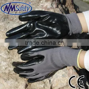 NMSAFETY 13gauge Grey Nylon Coated Black Nitrile Coated on Palm Gloves thumbnail-1