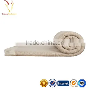 High Quality Baby Cable Cashmere Throw and Blankets thumbnail-2