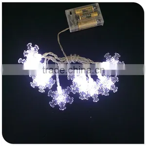 Fancy White Battery Snowflake Christmas Lights thumbnail-2