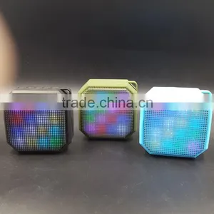 2016 New Design Led Flashing Light Speaker With Wireless Bluetooth Audio Receiver 10000mah Power Bank thumbnail-4