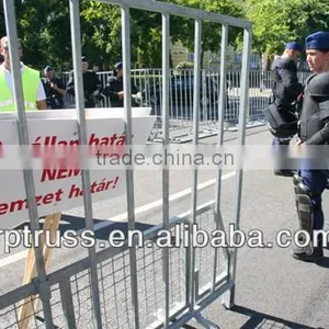 2x2m Metal Road Safety Barricade thumbnail-1
