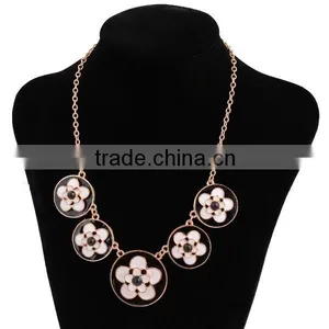 OEM/ODM Manufacture Fashion Beautiful Flower Pendant Chain Necklace 2016 thumbnail-1