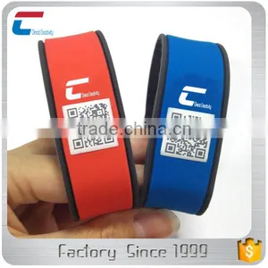 Wholesale Price QR Code Lost People Children Tracking NTAG 213 Rfid Silicone Bracelet Wristbands thumbnail-1