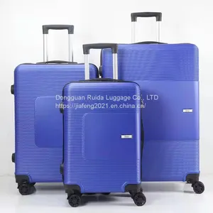 Travelling Case thumbnail-1