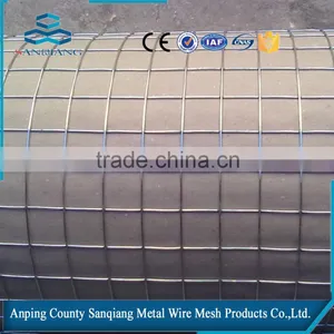 Galvanized Welded Wire Mesh Roll thumbnail-1