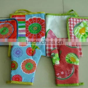 Kitchen Gloves,pot Holder and Apron thumbnail-1