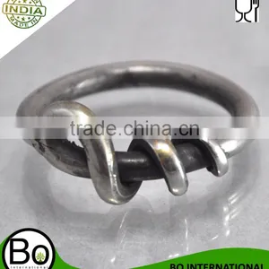 Stainless Steel Ribbed Napkin Ring thumbnail-1
