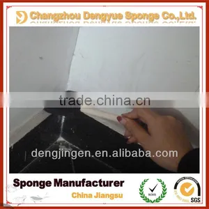 Black Clean Foam Brush thumbnail-1