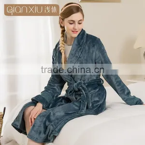 Logo Printed Qianxiu 100 Polyester Warm Ladies Night Robe thumbnail-3
