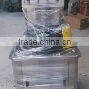 Semi Automatic Glass Jars Vacuum Capping Machine thumbnail-3