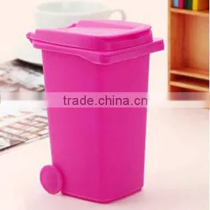HOT Fancy Desktop Mini Plastic Children Trash Can thumbnail-4