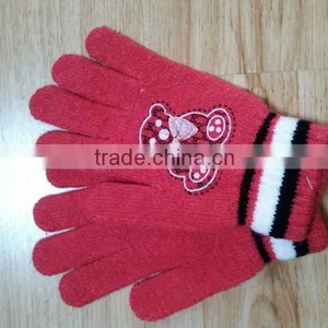 Girl's Knitting Cute Gloves Without Letter and High Heel Image thumbnail-1