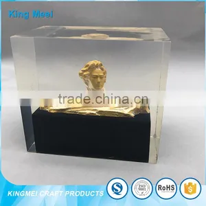 Low Price Desk Paper Weight Custom Character Acrylic Stand thumbnail-2