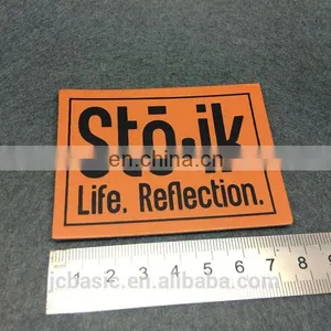 Pu Handmade Custom Metal Logo Leather Clothing Label for Garment thumbnail-3