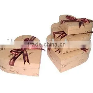 Paper Gift Box thumbnail-1