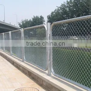 Low Price PVC Coated Chain Link Fence, Galvanized Chain Link Fence for Sale thumbnail-5