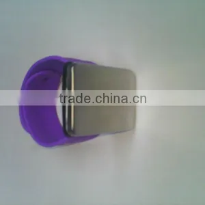 Silicon Magnet Silicone Wrist thumbnail-1