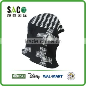 White Crossed Grid Pattern Small Triangle Pattern Black Woolly Scarf thumbnail-1