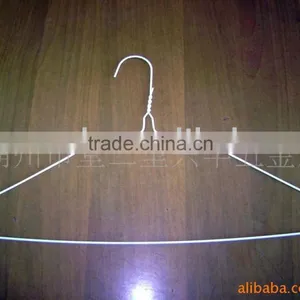 Powder Coated Wire Hanger for Simply Laundry thumbnail-1