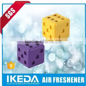 Free Samples of Perfume in India With Dice Shape thumbnail-1