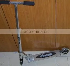 Manual Scooter / Economic Two Wheels Child/kick Scooter thumbnail-1
