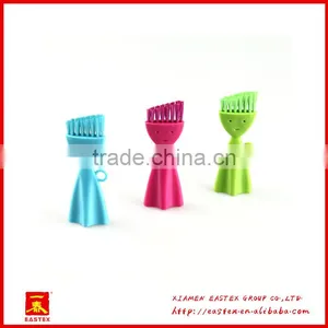 Stylish Cute Smile Face Shaped Bristle Brush for Crevices thumbnail-1
