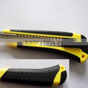 Professional 18mm Utility Knife Paper Cutter With Rubber Grip Handle thumbnail-2