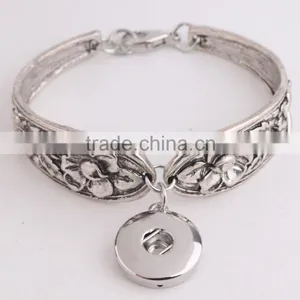 Free Sample Vintage Flower Design Bangle Two Parts Lobster Clasp Bangle Diy Snap Button Charm Bangle thumbnail-1