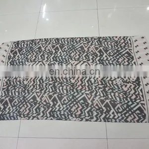Fashion Chiffon Colorful Sawtooth Painting Scarf and Shawl Wholesale thumbnail-2