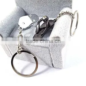 Custom Metal Keychain Promotional Cute Shoes Keychain thumbnail-4