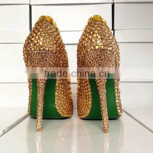 Catwalk New Arrival Luxurious Heart Shape Diamond Dress High Heel Shoes, High End Customized Strass Bridal Wedding Shoes thumbnail-4