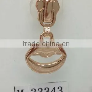 Luggage Zipper Slider thumbnail-1