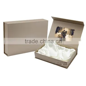 Royal and Romantic Video Jewelry Box for Couple thumbnail-1