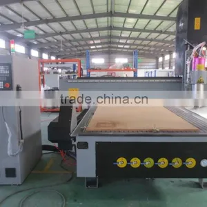 1325 China Cnc Router Kit Automatic 3d Wood Carving Auto Tool Changer thumbnail-2