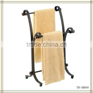 Wrought Iron Black Wire Towel Rack thumbnail-1