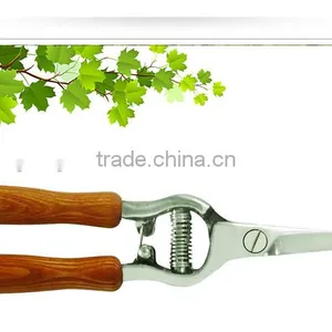 High Quality Polished Stainless Steel Garden Pruning Scissors With Wood Grip Handle thumbnail-4