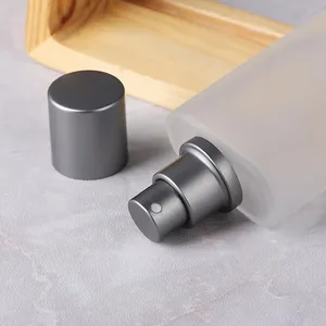 Hot Selling 30ml 50ml 100ml Square Shape Flat Shoulder Frosted Clear Glass Spray Bottles Perfume Dispenser thumbnail-4