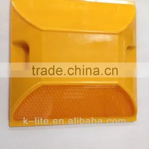 Road Stud Reflector on Highway Reflective thumbnail-1