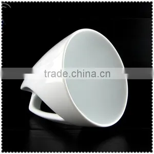 White Ceramic High-heeled Shoes Shape Mug thumbnail-3