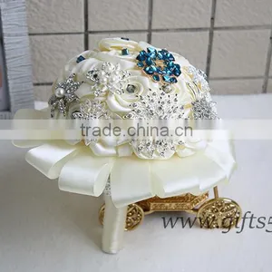 High Quality Luxurious Blue Wedding Buquet thumbnail-2