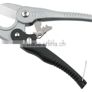 Pipe Cutter Plier thumbnail-1