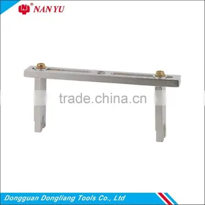 Adjustable Fuel Tank Lid Remover thumbnail-1