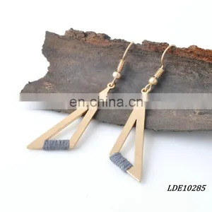 Women's Fashion Earring Triangle Gold Earring Minimalist Earings thumbnail-1