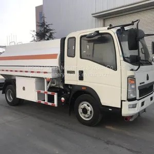 Sinotruk Howo 4x2 5000 Liters Fuel Tank Truck Oil Tanker thumbnail-1